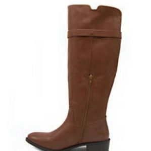 Brand new rampage boots with box.